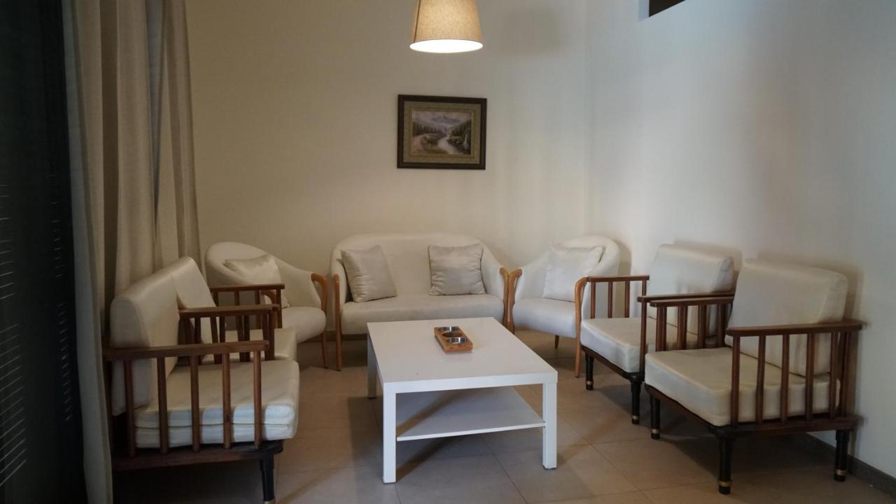 Ground Floor Apartment By Circular Pool In Talabay Aqaba Exterior foto